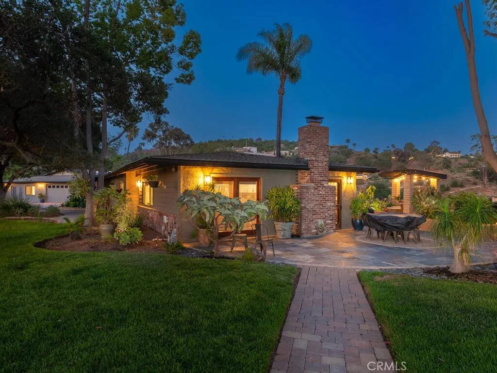 Fallbrook, CA 92028,2923 Canonita Drive