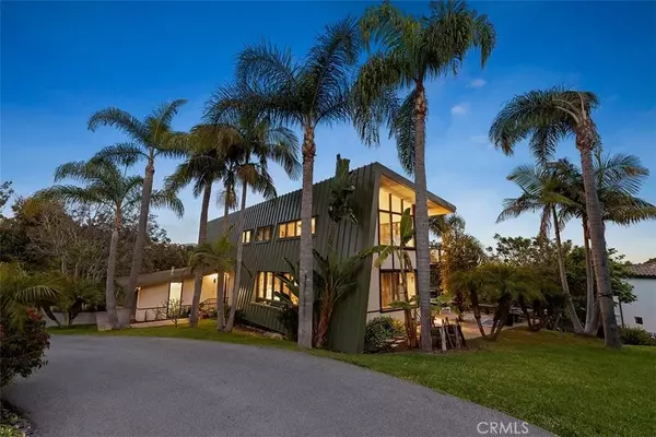 Carlsbad, CA 92009,7306 El Fuerte Street