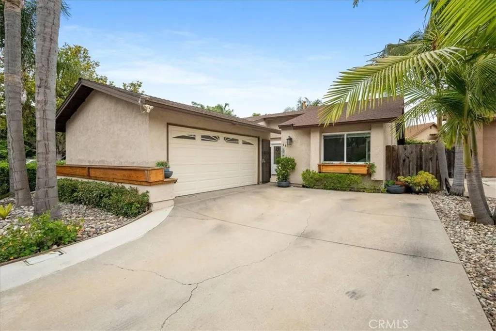 849 Shade Tree Lane, Fallbrook, CA 92028