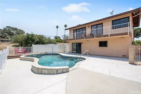 Vista, CA 92084,1238 Barbara Drive