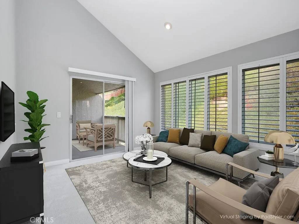 930 Via Mil Cumbres #88, Solana Beach, CA 92075