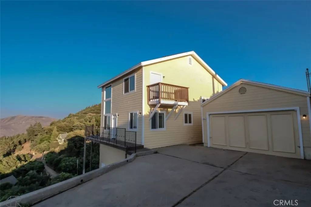 3305 Oakwood Drive, Julian, CA 92036