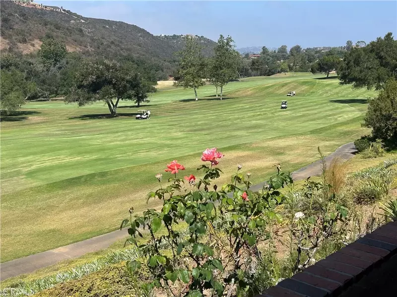29092 Laurel Valley Drive, Vista, CA 92084