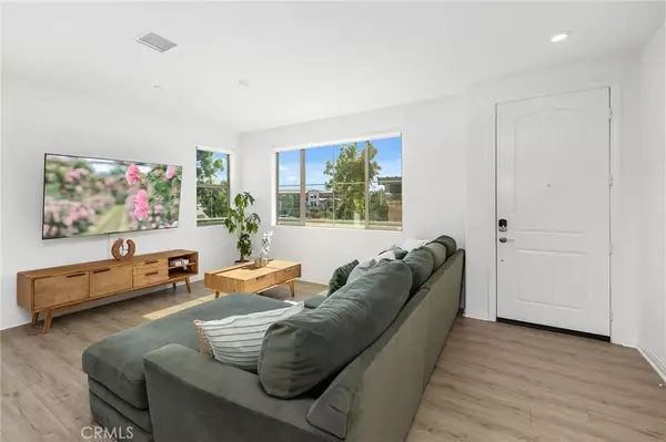 Oceanside, CA 92056,1851 Mesquite Way
