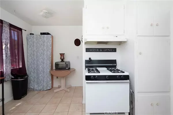 Poway, CA 92064,13219 Waltham Avenue