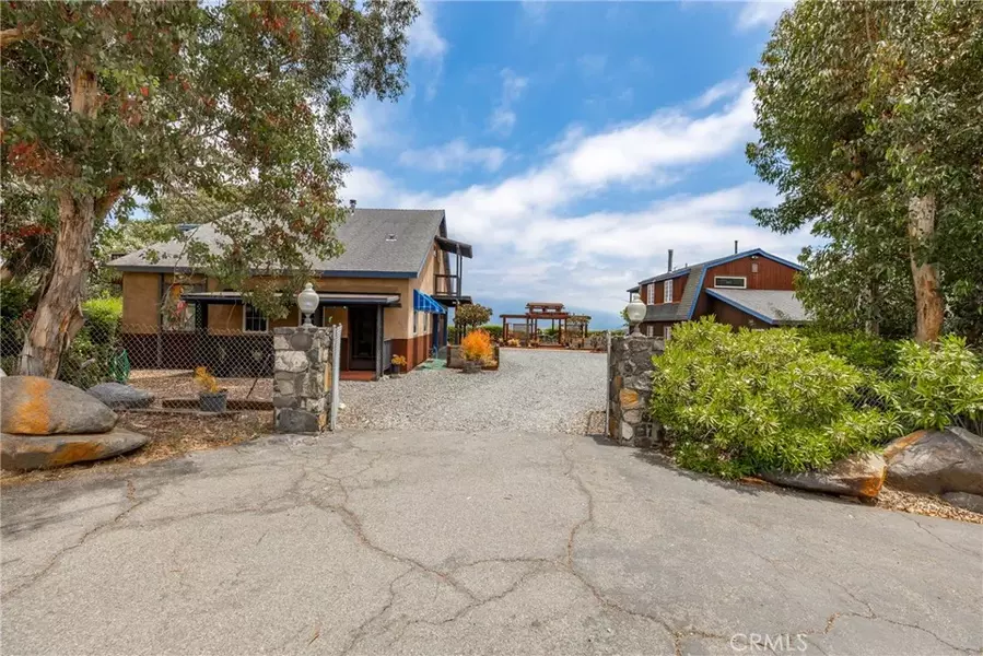 335 Rainbow Crest, Fallbrook, CA 92028