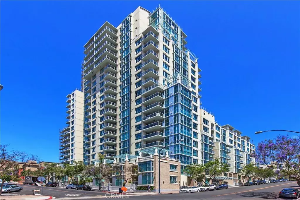 San Diego, CA 92101,850 Beech Street #11