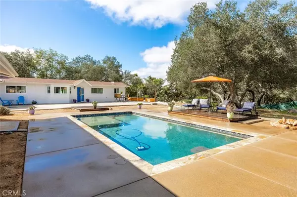 Rainbow, CA 92028,6472 Rainbow Heights