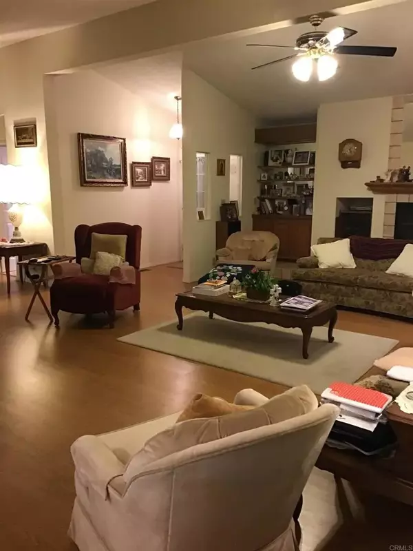 Oceanside, CA 92057,5248 Weymouth Way