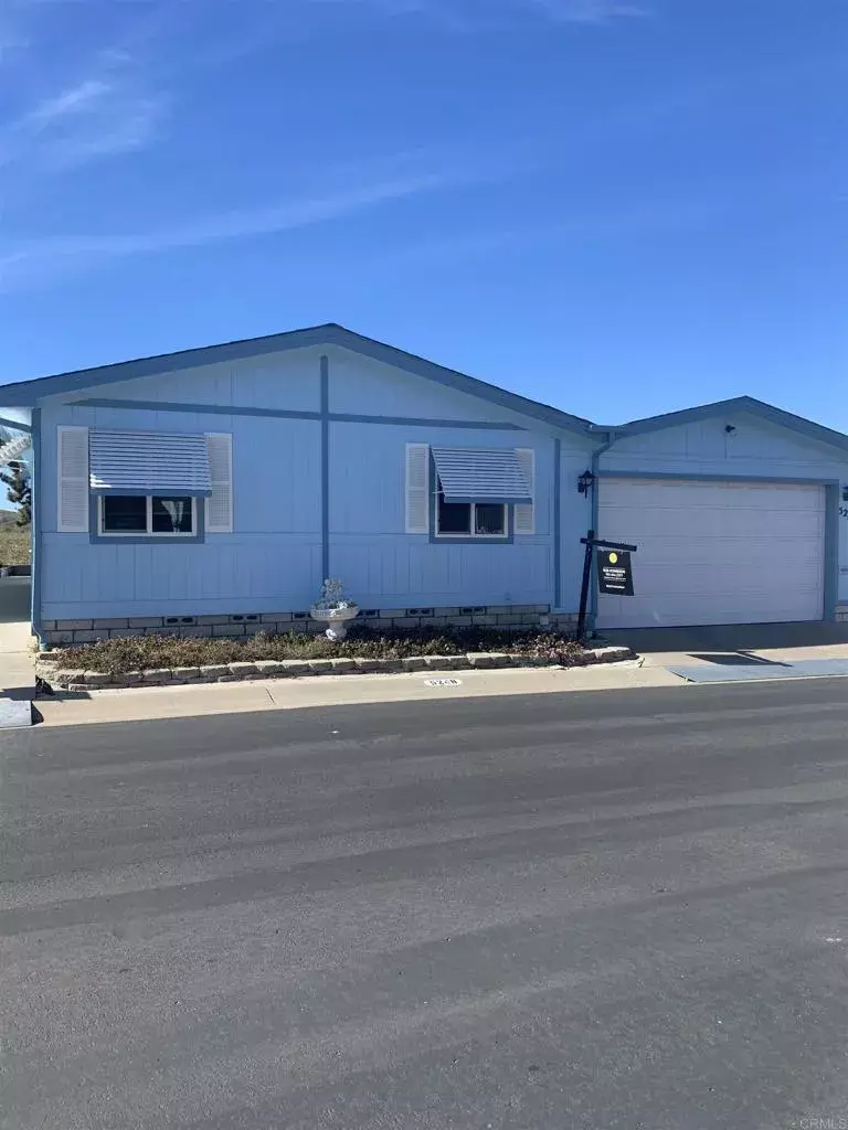 Oceanside, CA 92057,5248 Weymouth Way