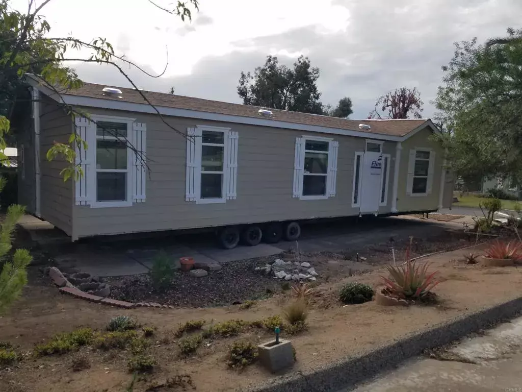 Valley Center, CA 92082,18218 Paradise Mountain Rd Spc57