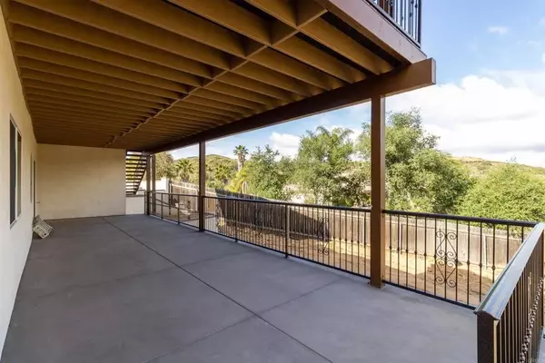 Vista, CA 92084,29955 Robbie Lane