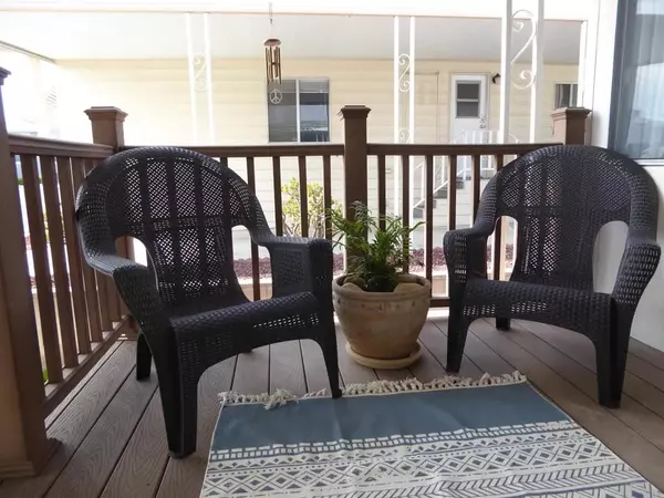 San Marcos, CA 92078,650 S Rancho Sante Fe Rd. ##64