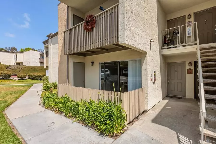 432 Edgehill Lane #7, Oceanside, CA 92054