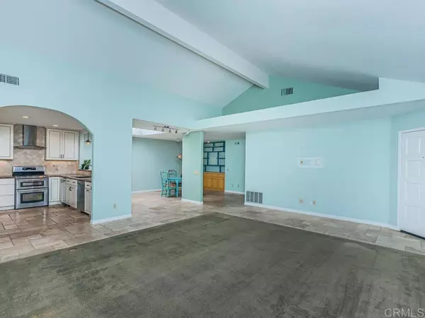 Oceanside, CA 92056,4734 Collinos Way