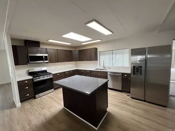 San Marcos, CA 92078,650 S Rancho Santa Fe Rd #358