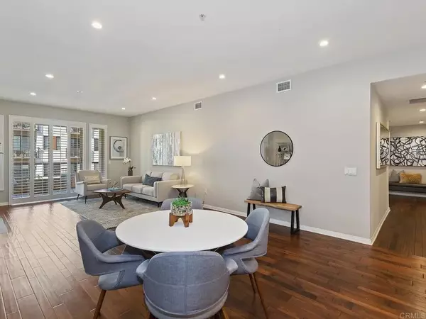 Oceanside, CA 92054,301 MISSION AVE #406