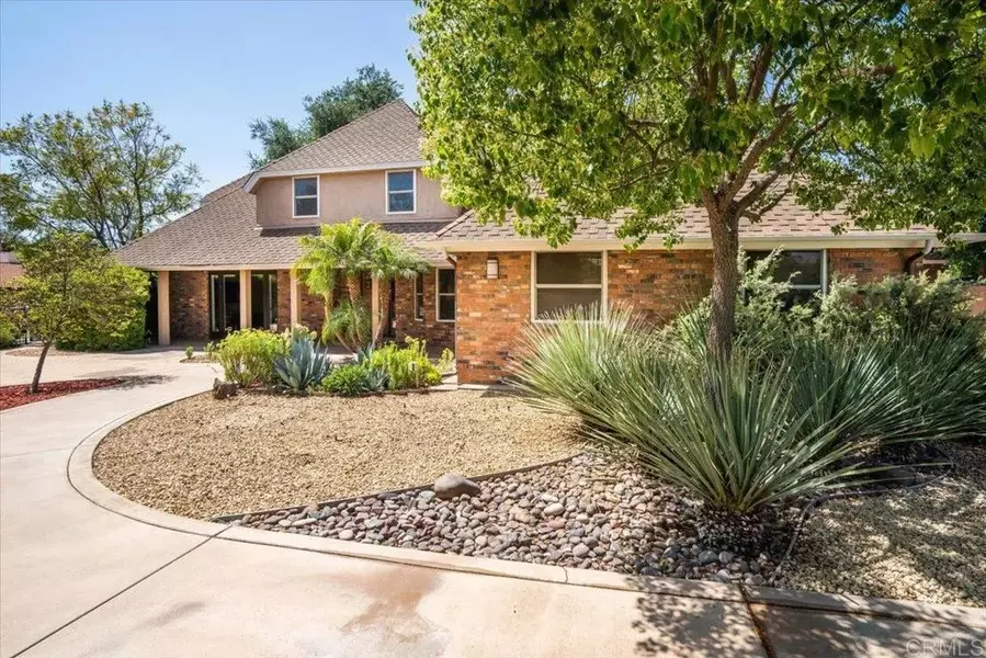 24002 Del Amo Road, Ramona, CA 92065