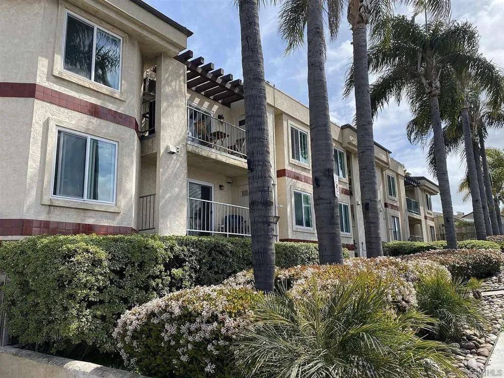 4452 Mentone Street #102, Ocean Beach (san Diego), CA 92107