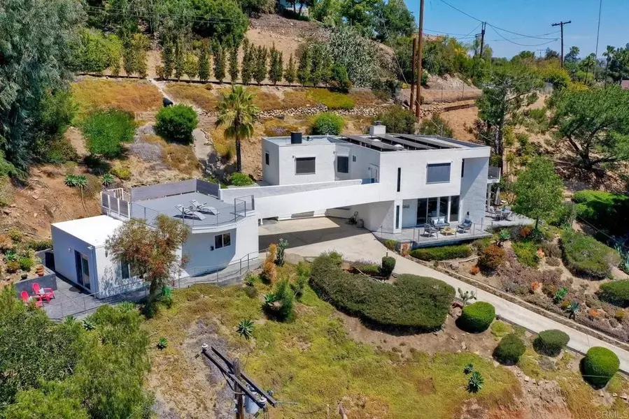 10602 Queen Ave, La Mesa, CA 91941