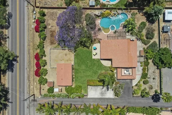 546 Rancho Santa Fe Rd, Encinitas, CA 92024