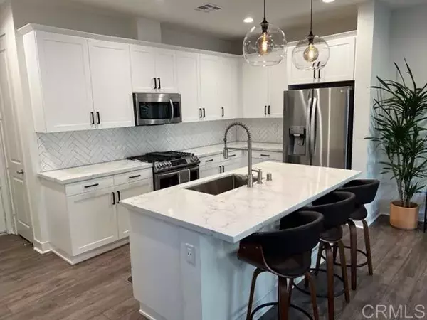3252 Crecida Way, Carlsbad, CA 92010
