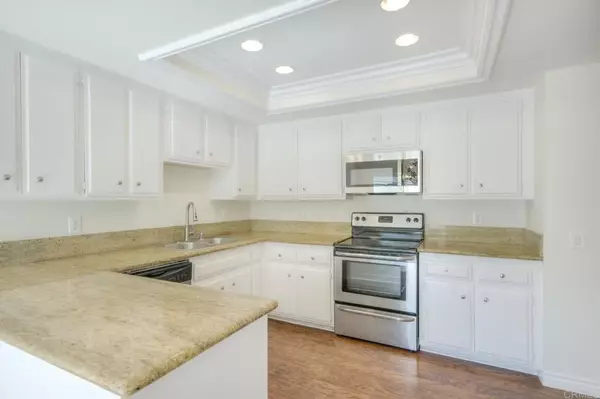 616 Kumquat Way, Oceanside, CA 92058
