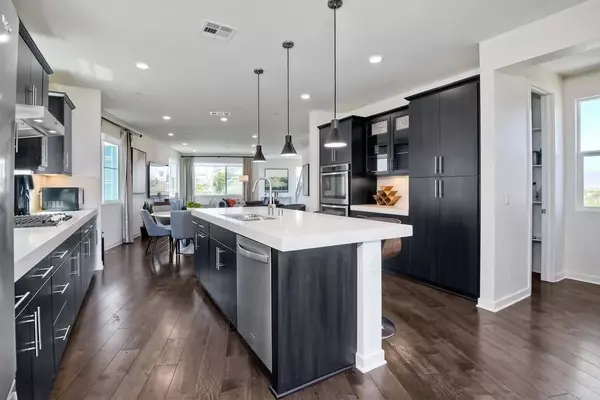 Chula Vista, CA 91915,1996 Strata Street