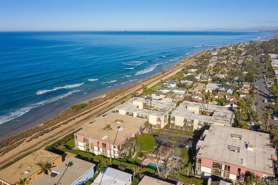 424 Stratford Ct. #A26, Del Mar, CA 92014