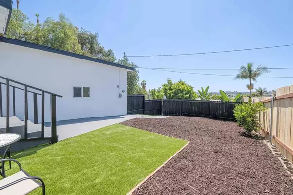 Vista, CA 92084,601 Lemon Avenue