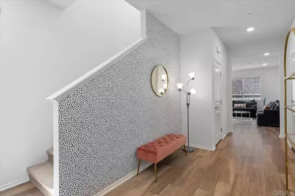 Vista, CA 92081,925 Arroyo Vista