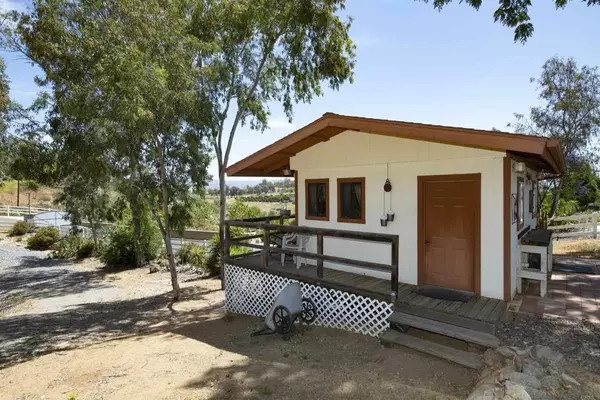 Ramona, CA 92065,1238 Cedar St