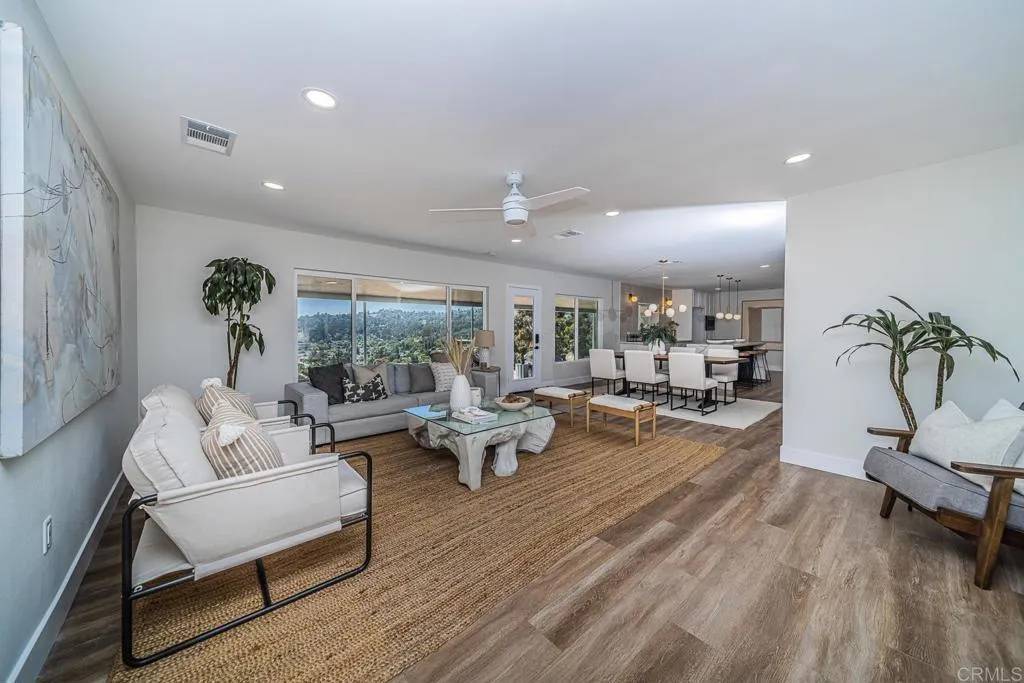 El Cajon, CA 92020,747 Murray Drive