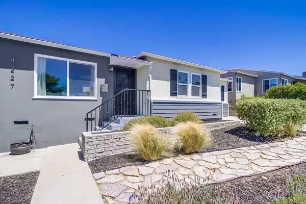La Mesa, CA 91941,4227 69th Street