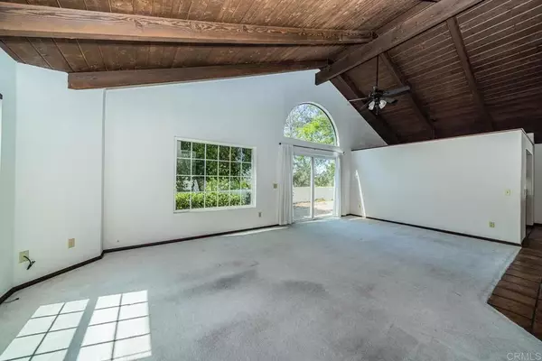 Vista, CA 92084,1733 El Dorado Court