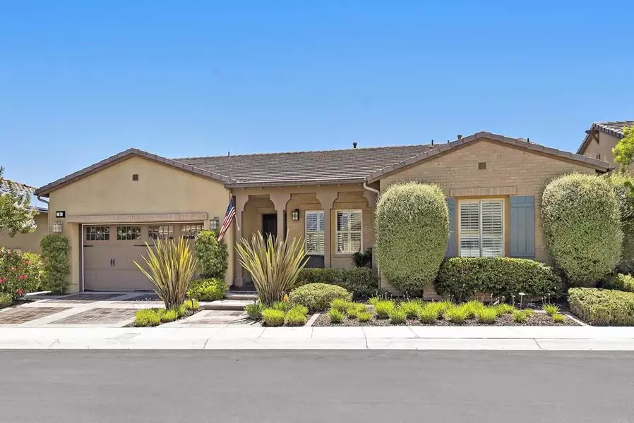 8 Diseno Street, Rancho Mission Viejo, CA 92694