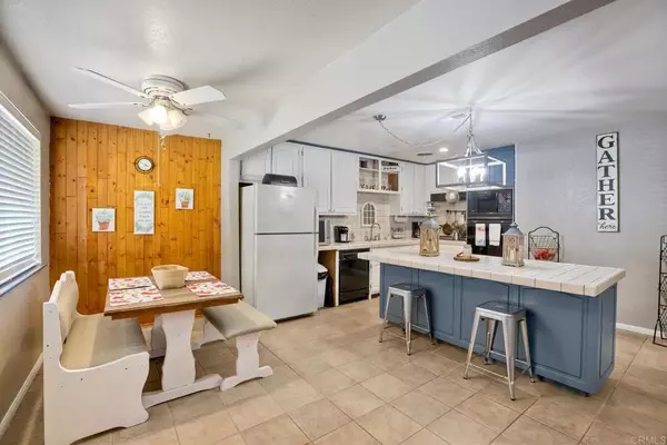 13507 Brett Harte Drive, Lakeside, CA 92040