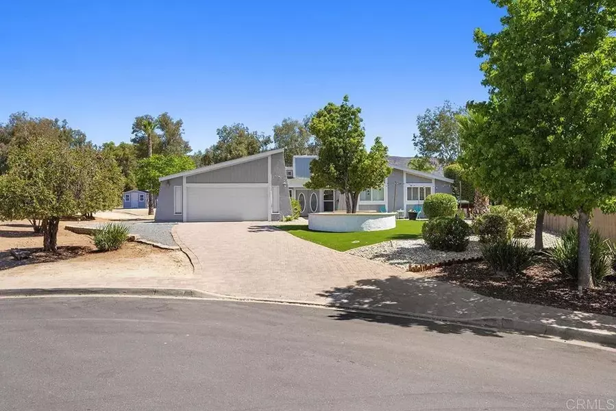 24220 Yorba Linda Court, Ramona, CA 92065