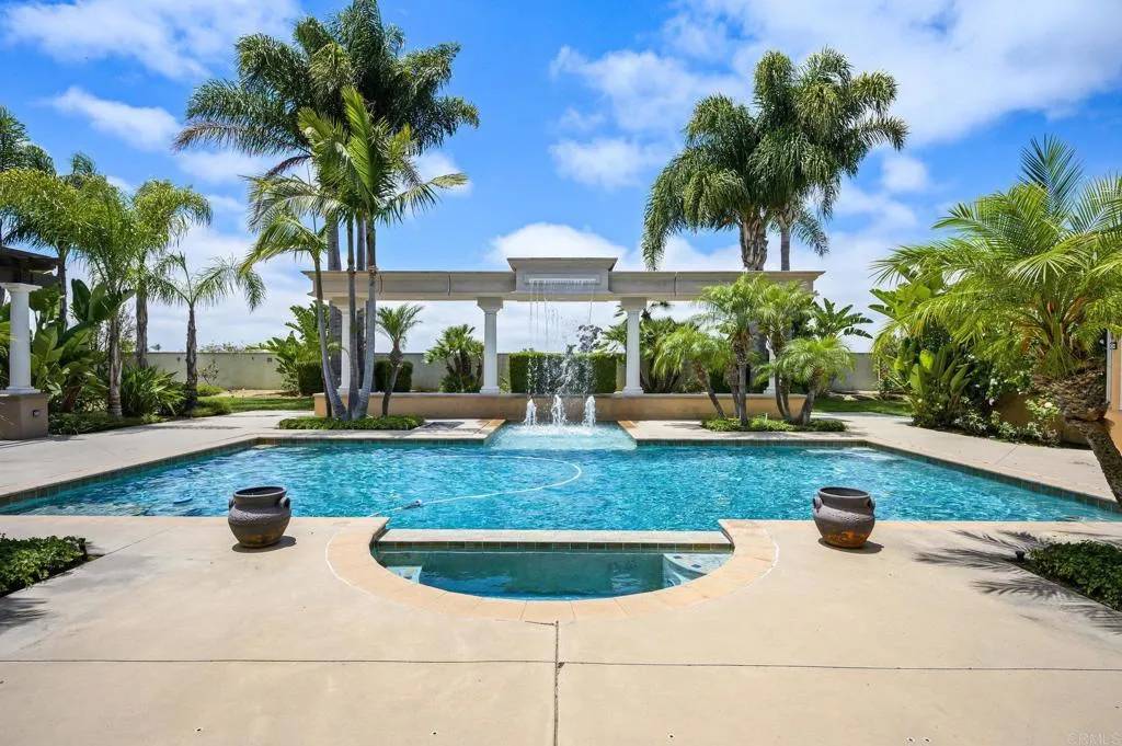 13450 Caminito Mendiola, San Diego, CA 92130