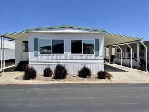 1506 Oak, Vista, CA 92084