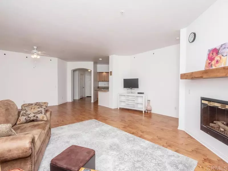 1180 Civic Center Dr #B33, Oceanside, CA 92054