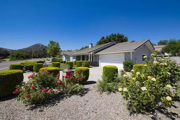 Ramona, CA 92065,15506 Vista Vicente Drive