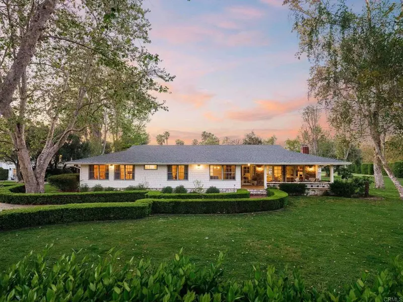 15528 Via De Santa Fe, Rancho Santa Fe, CA 92067