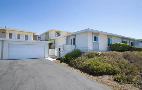 3747 Vista Campana South #4, Oceanside, CA 92057