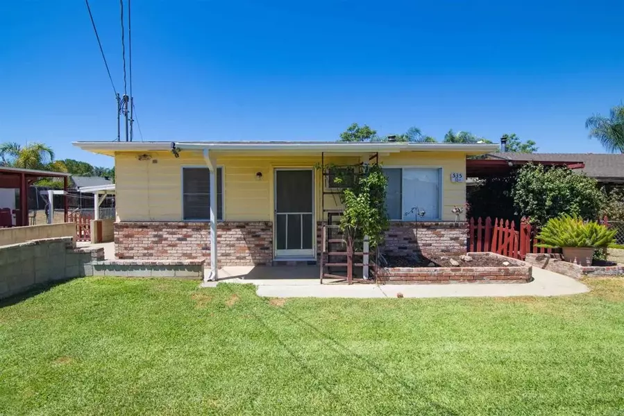535 12th Street, Ramona, CA 92065