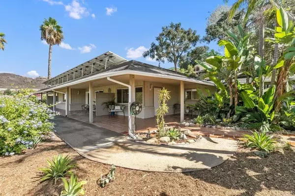 Vista, CA 92084,1604 Lone Oak Road