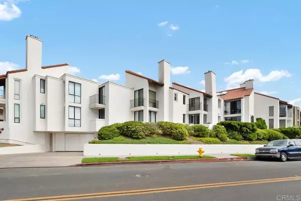La Jolla, CA 92037,303 COAST BLVD #17
