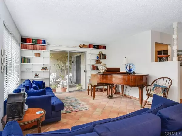 930 Via Mil Cumbres #177, Solana Beach, CA 92075