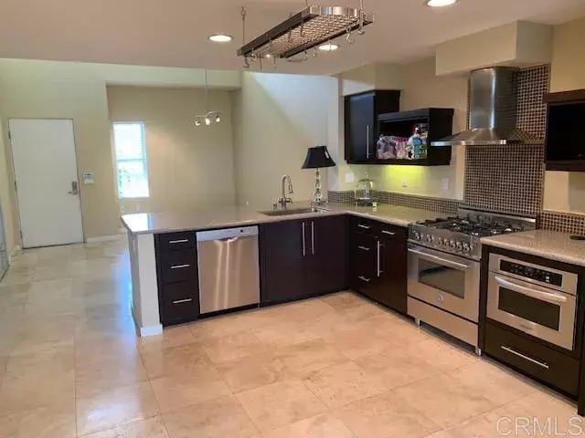 Playa Vista, CA 90094,13045 Pacific Promenade #424