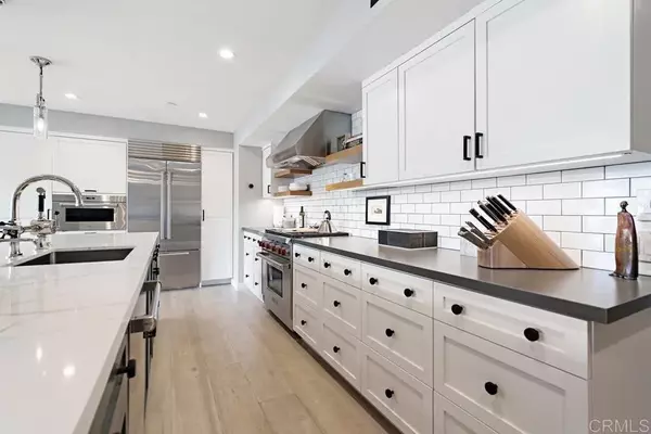 Encinitas, CA 92024,756 N Coast Highway 101